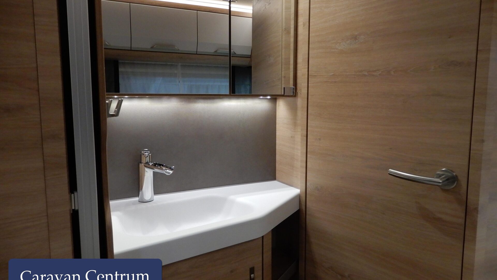 fe774654d9e92c4235e0be99a684bf51213c55eb5cb7aa1a4714a5fde00e4c58