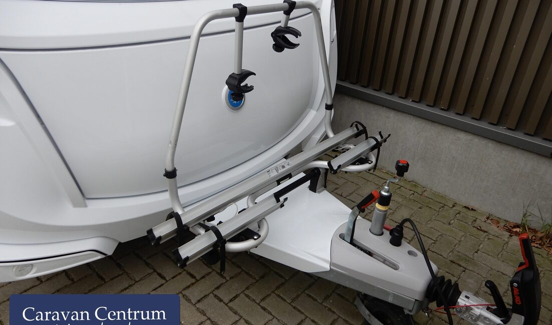 eca09f70f772824cd9c8635177310b2e3ae34ae363bb1747615d3da1f5e4c4b3