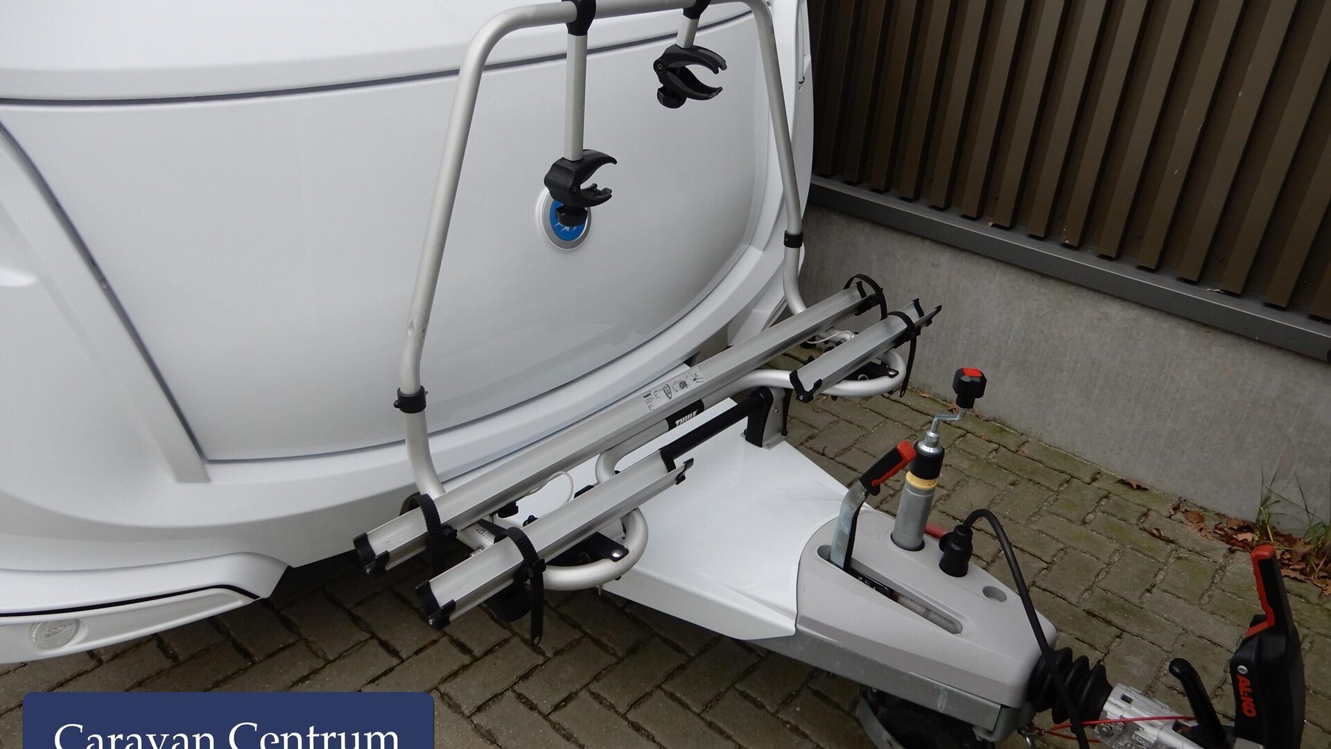 eca09f70f772824cd9c8635177310b2e3ae34ae363bb1747615d3da1f5e4c4b3