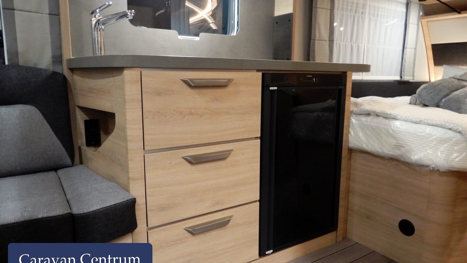 bf6ab986cd99f950cd60e66403b4aa4b3dc079fd77d39a7b891c533229d26c8f