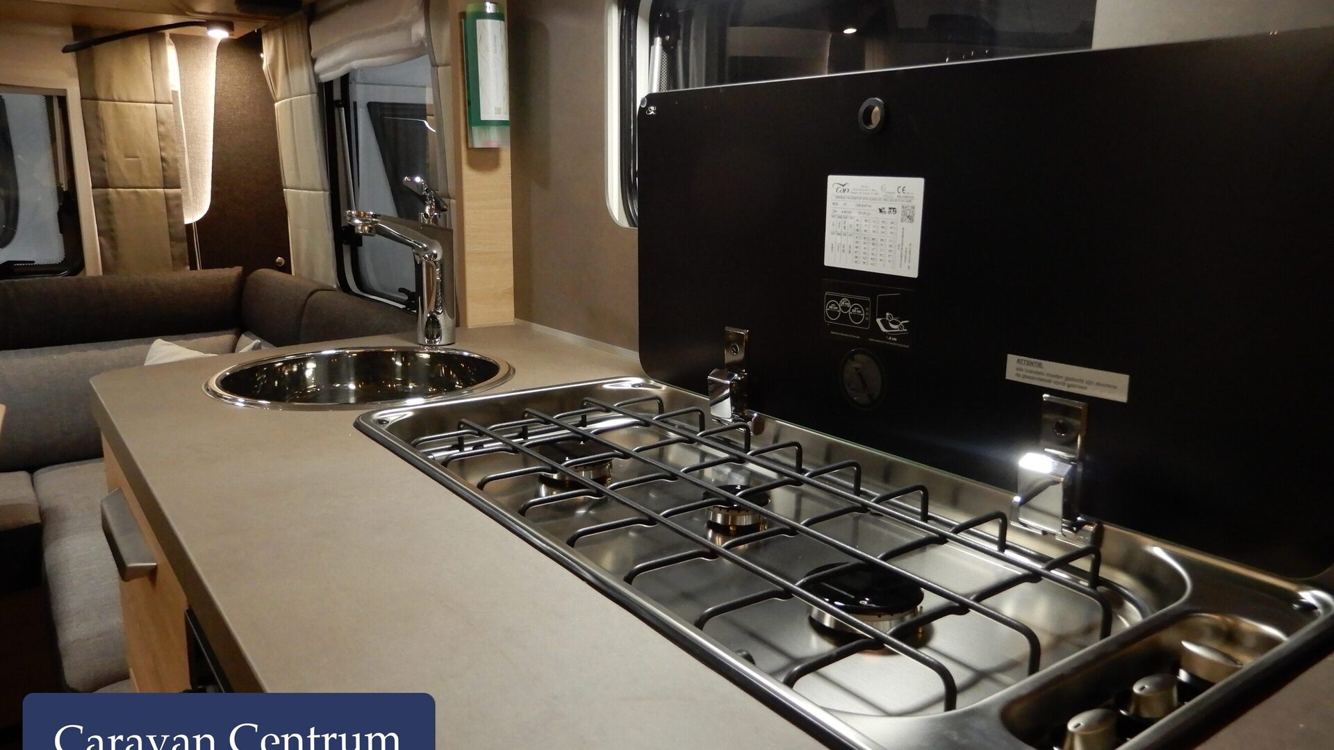 37e05b9bdb91a4381ca4b80b739bda8e75ab147dadb7fd9680217a00924161ee