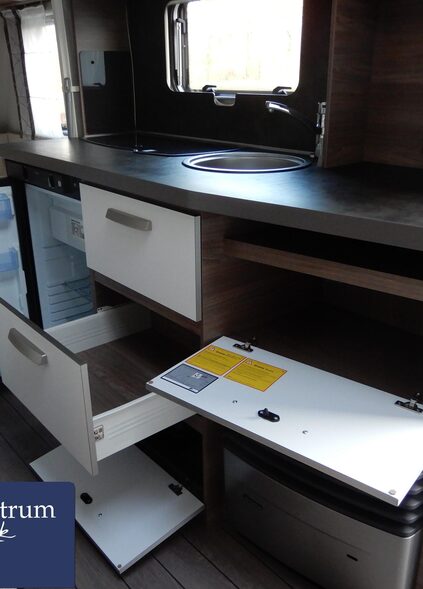 709674b722270f4f35c44074925eded7402327f7939cf56595b4e4fede12487c