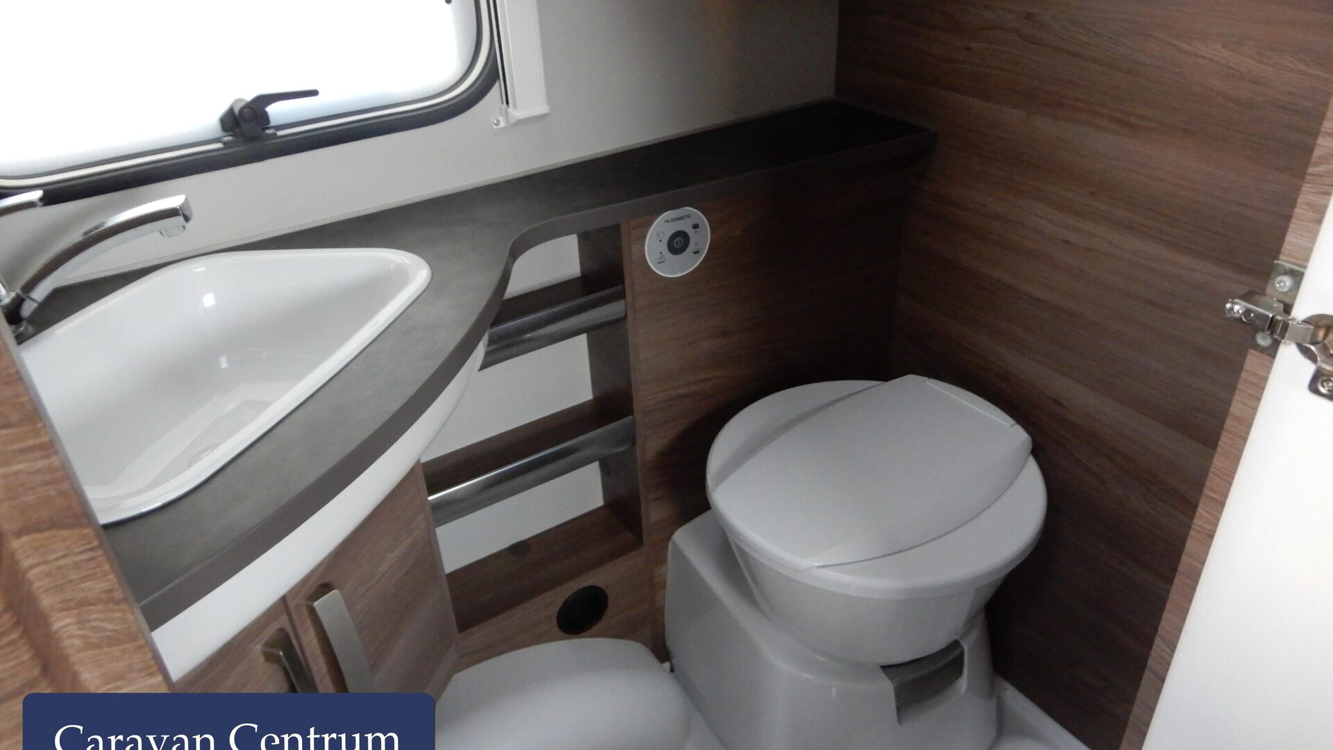 e3dd8ccd17783abed320c9a802fab949d2cd70b505c3511a73f163c90474f795