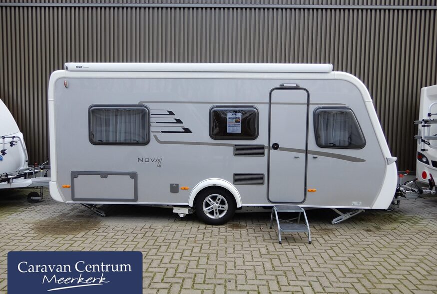 d83dda3f5cde7cceef6b131dc242ecd4f242008d1f24a8dca91753f6ced18ae8