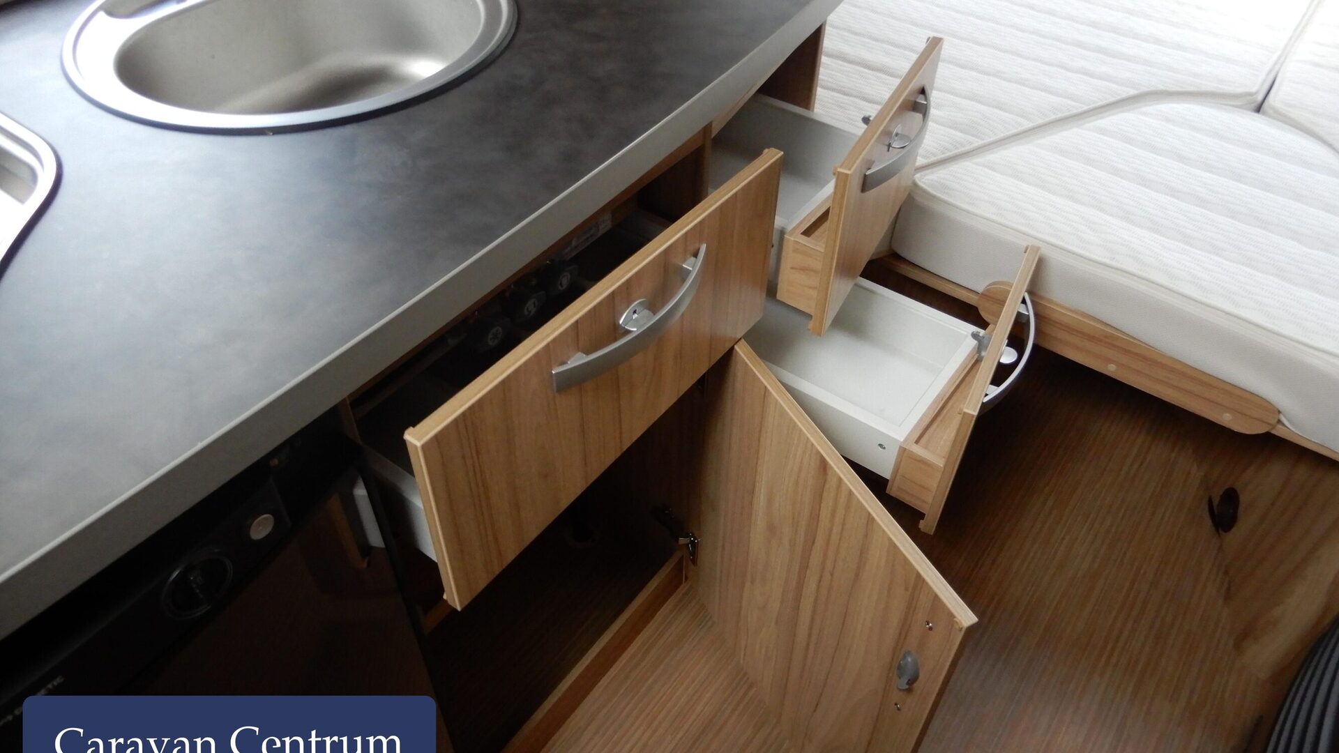 e5bef812520c0476d17045d1b15849d85000ad94a4d7d5a47c18b22ef7e97169