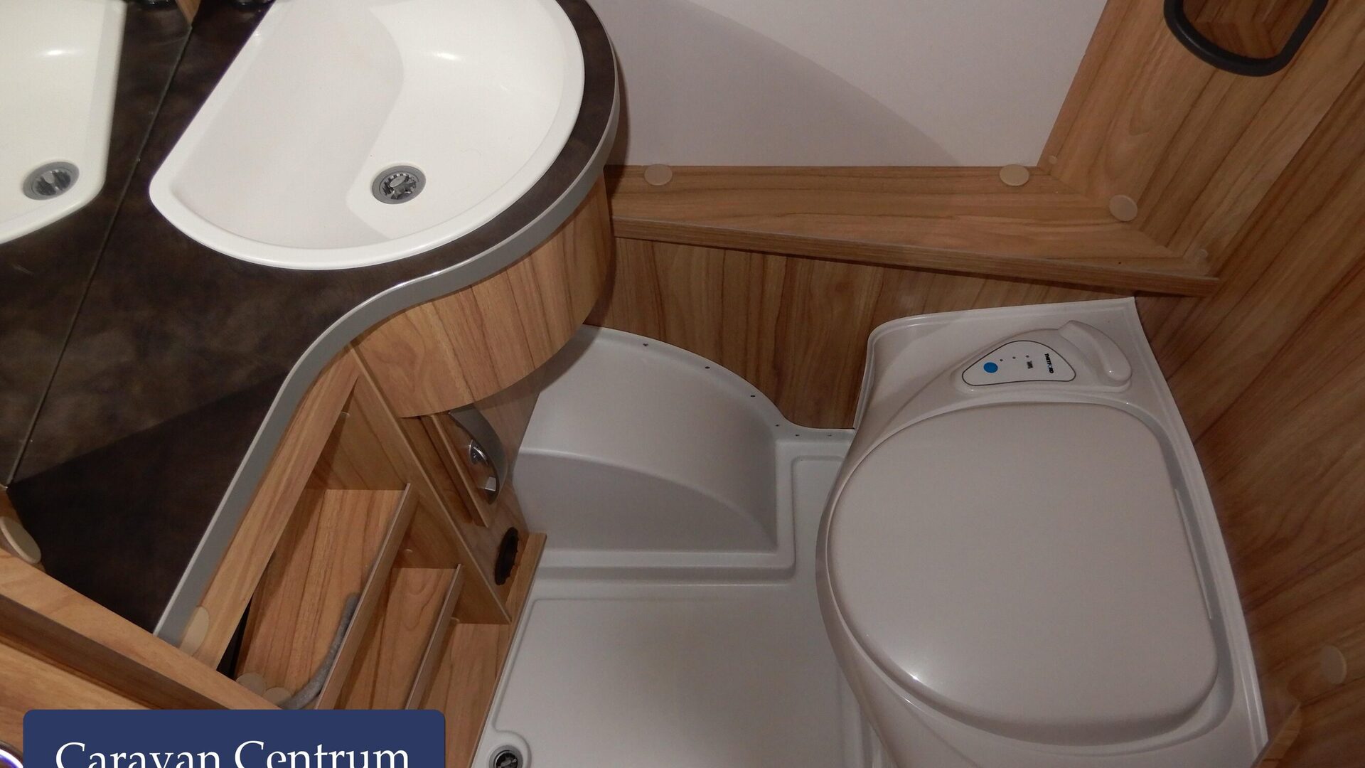 d8173fbddcd32979c68183d5e6f0fd5da5e9b9c7a6e060864e44f01f89cb81ae