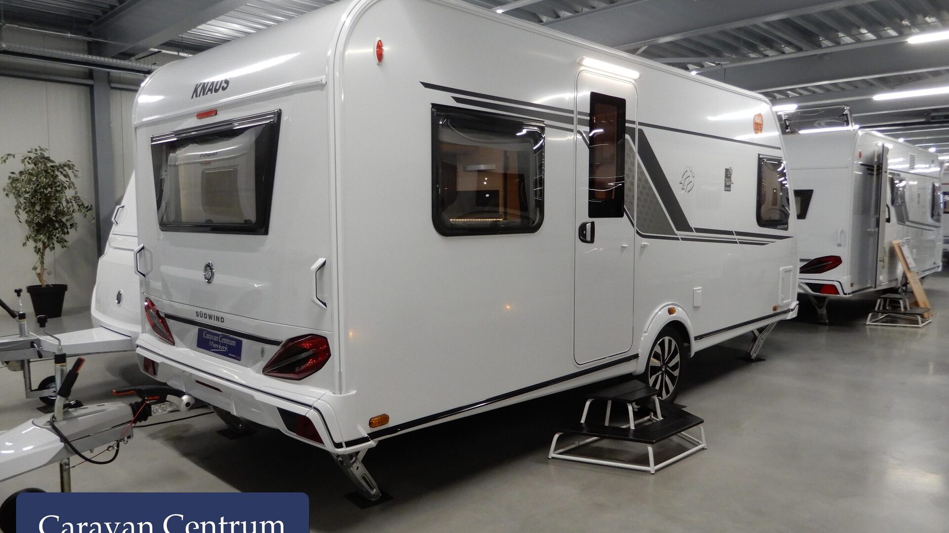 95125596295301057384a0a36ba73aa730621236e0e955a9288fb2c85bb57c82