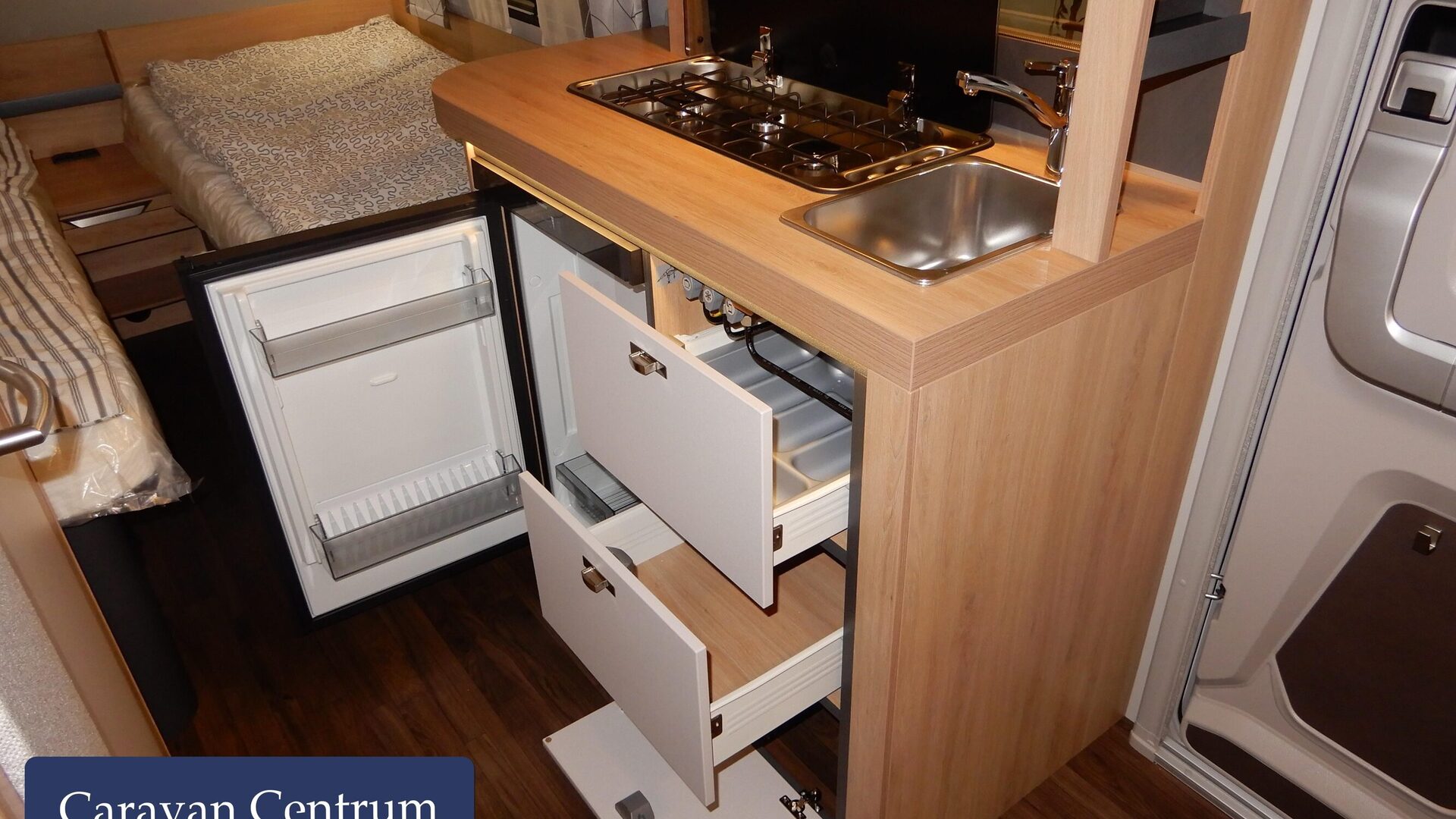 8ca3feca2fe0ce7223758a6dbf658890fe85bd36978a996b9322138fea4517f2