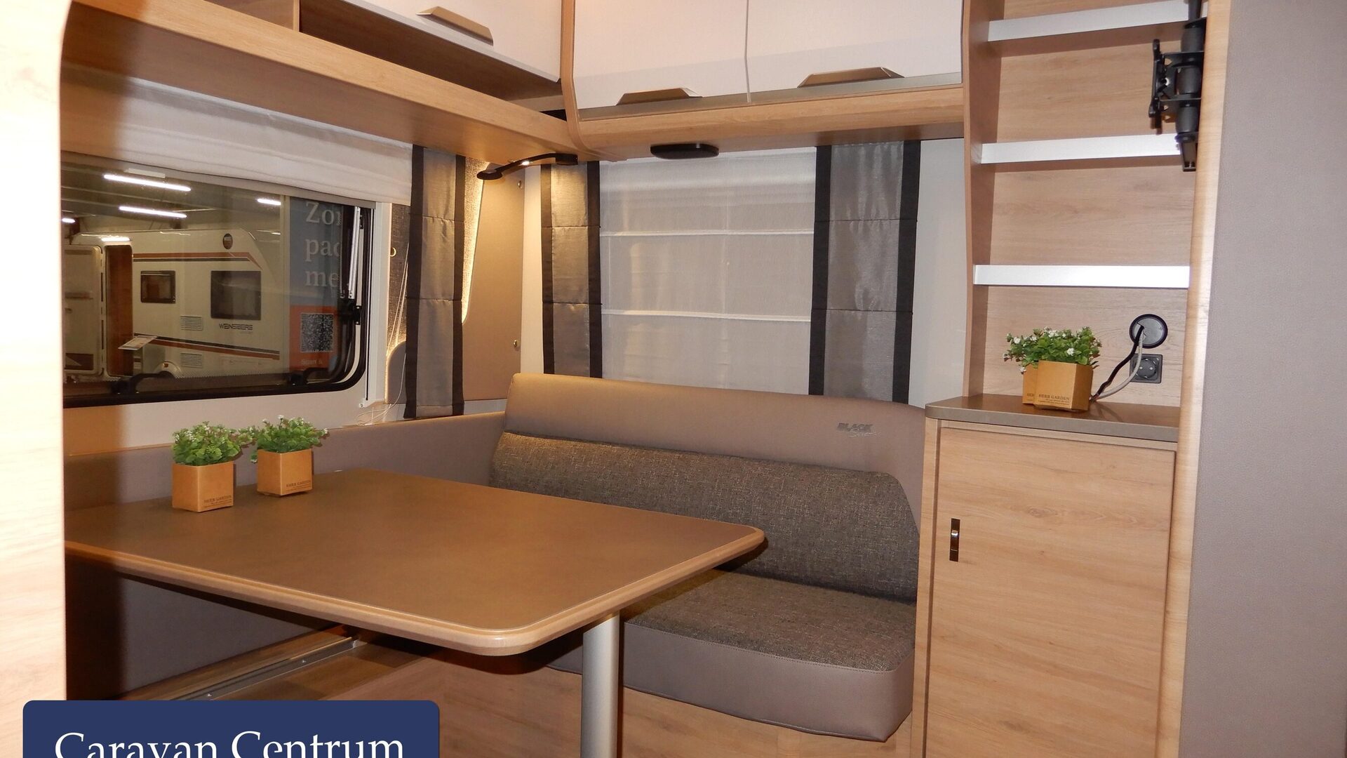 5b92c6a1d70262a4432700bcb92b99d2a67f75abd70a7fd08f1d327c65327b39