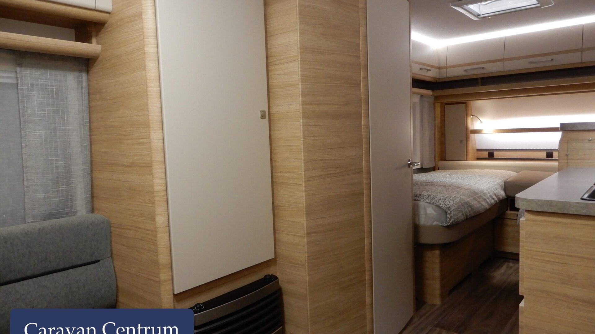 720c69622e077512477771e7811232f55c29da9ef238959775b5038705c2347f