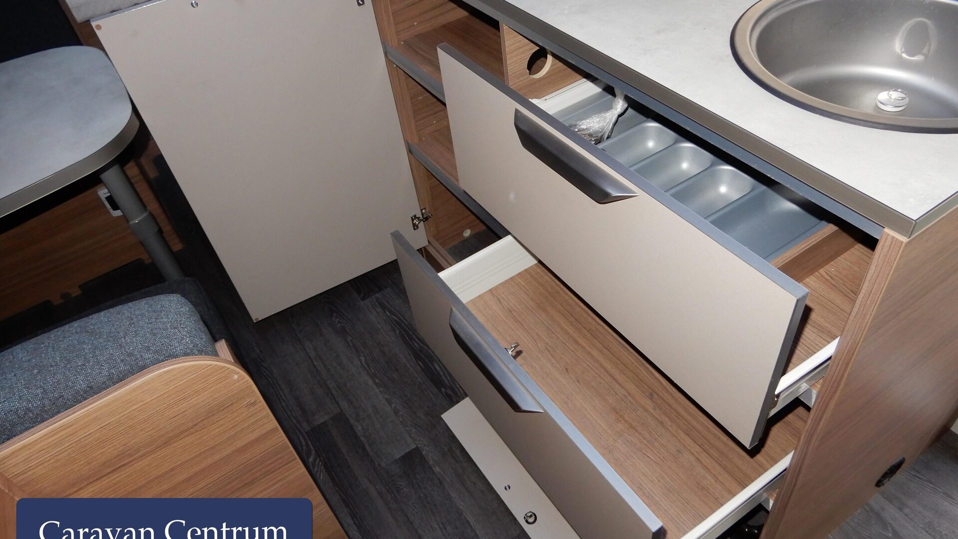 8abf9eb89106f7fd149a17e09cff58cce7f4f05b8d4e958ca7210ab5852573ac