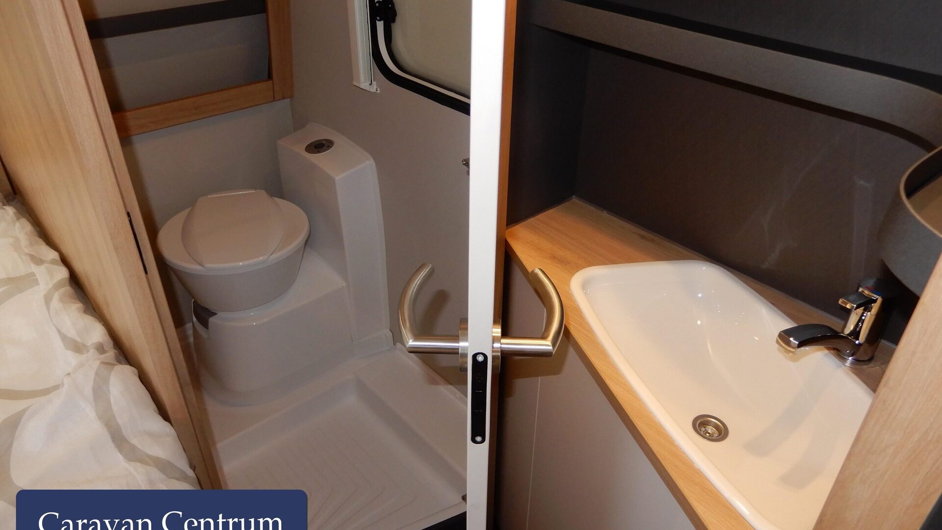 a3b0f507146e934f6ef2a867d89f2bc8702eced51c1a5d2b3b44efd79bf58e84