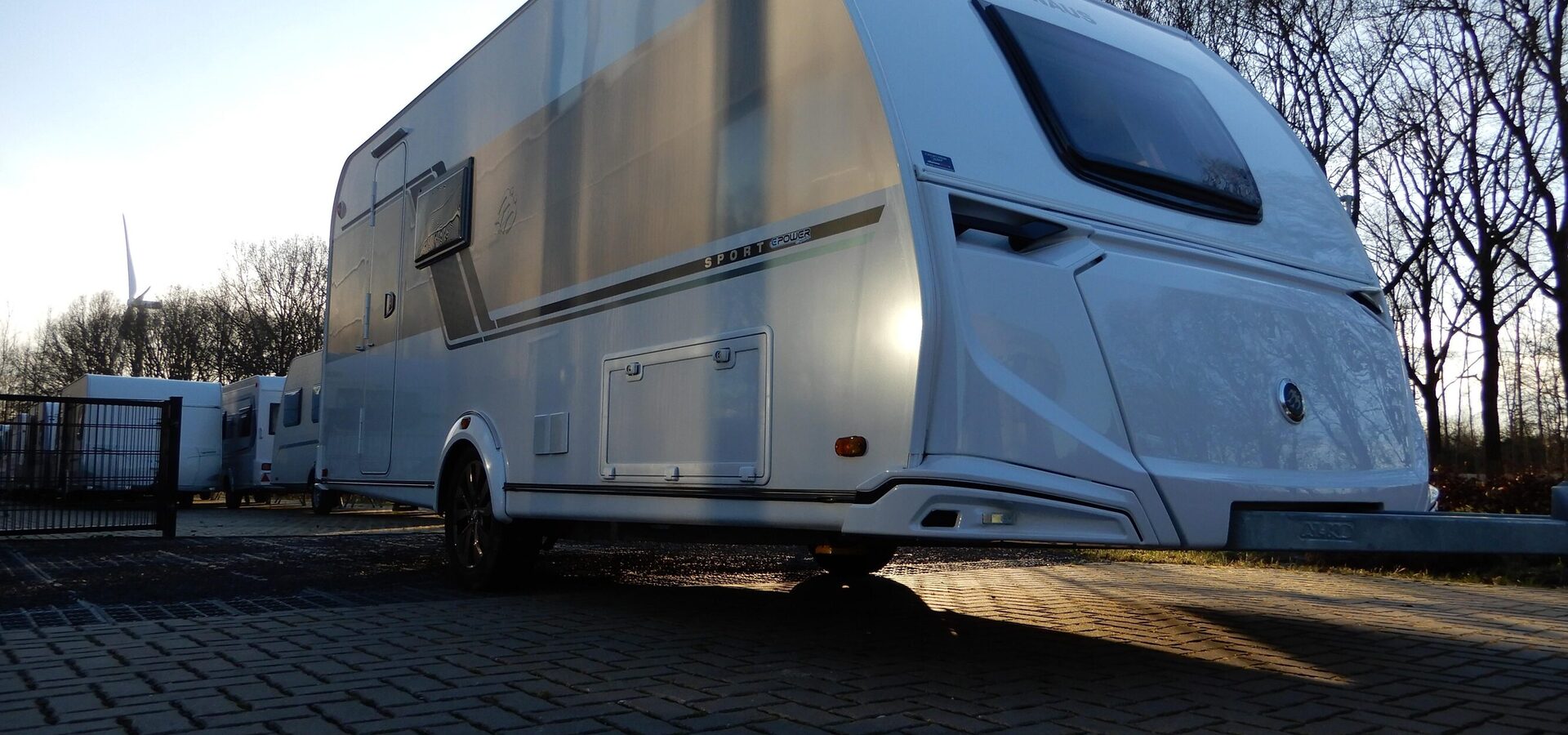 52b188efe980dea9fbd9eafe925ecafc4777961e813231cc80d1d94aa95d0e4f