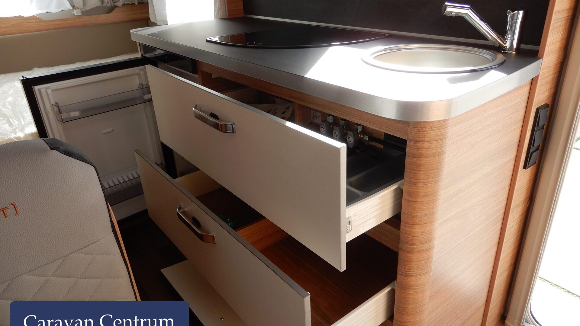 d0950adc5b0d739436c31ac83521dcb2701ddcda9caf3b2da3fe3424d4c478b5