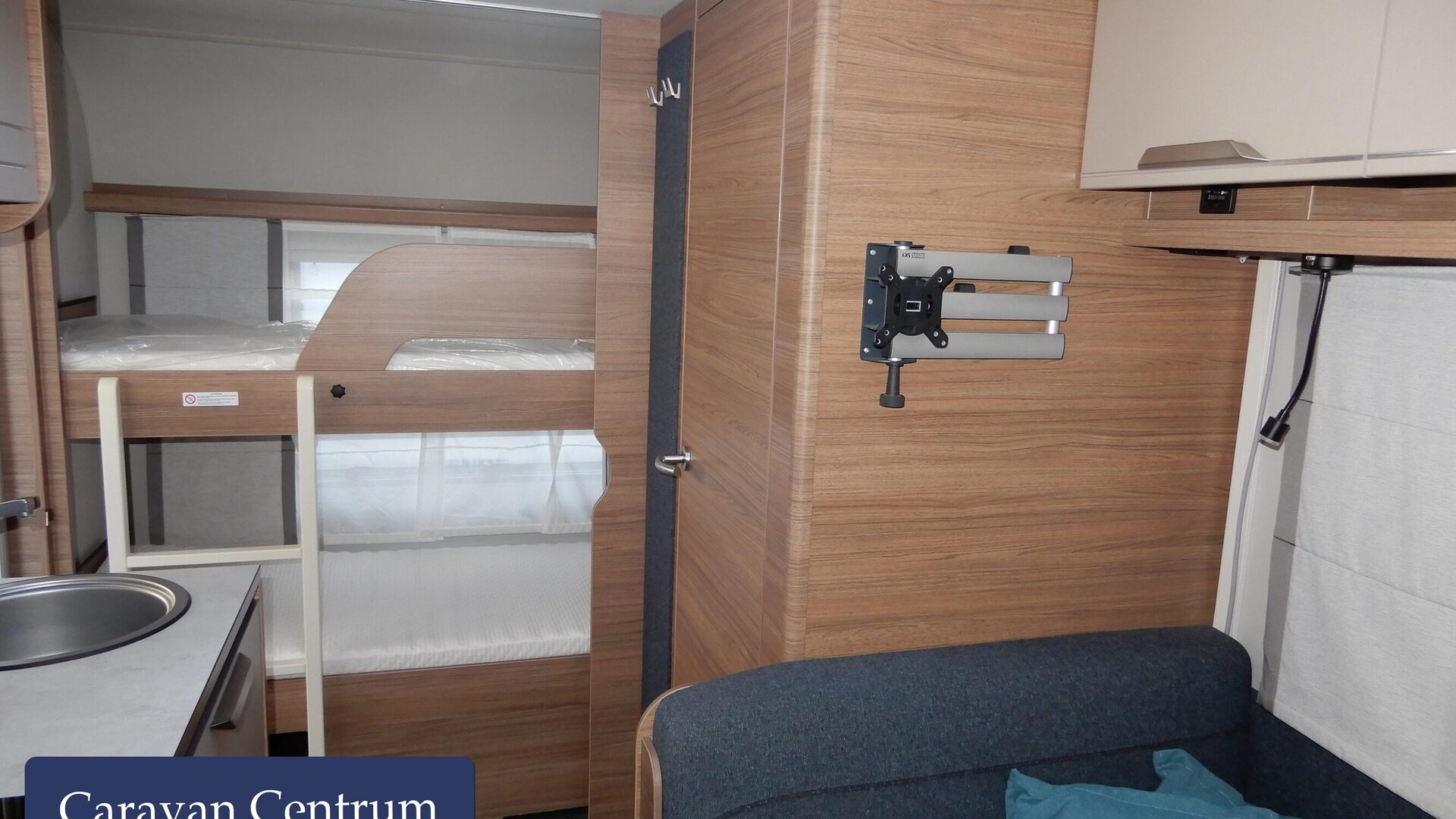 14b022671e0bd9afc6fa84d6e724093cf22d6ec0bc618add3a3a544f755f061b