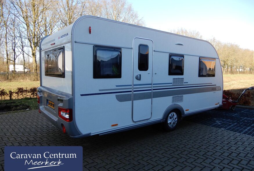 93e50301dd2c31d86a93e8e577e2d33bb3fefc7633952d80149ff0bb396055cc