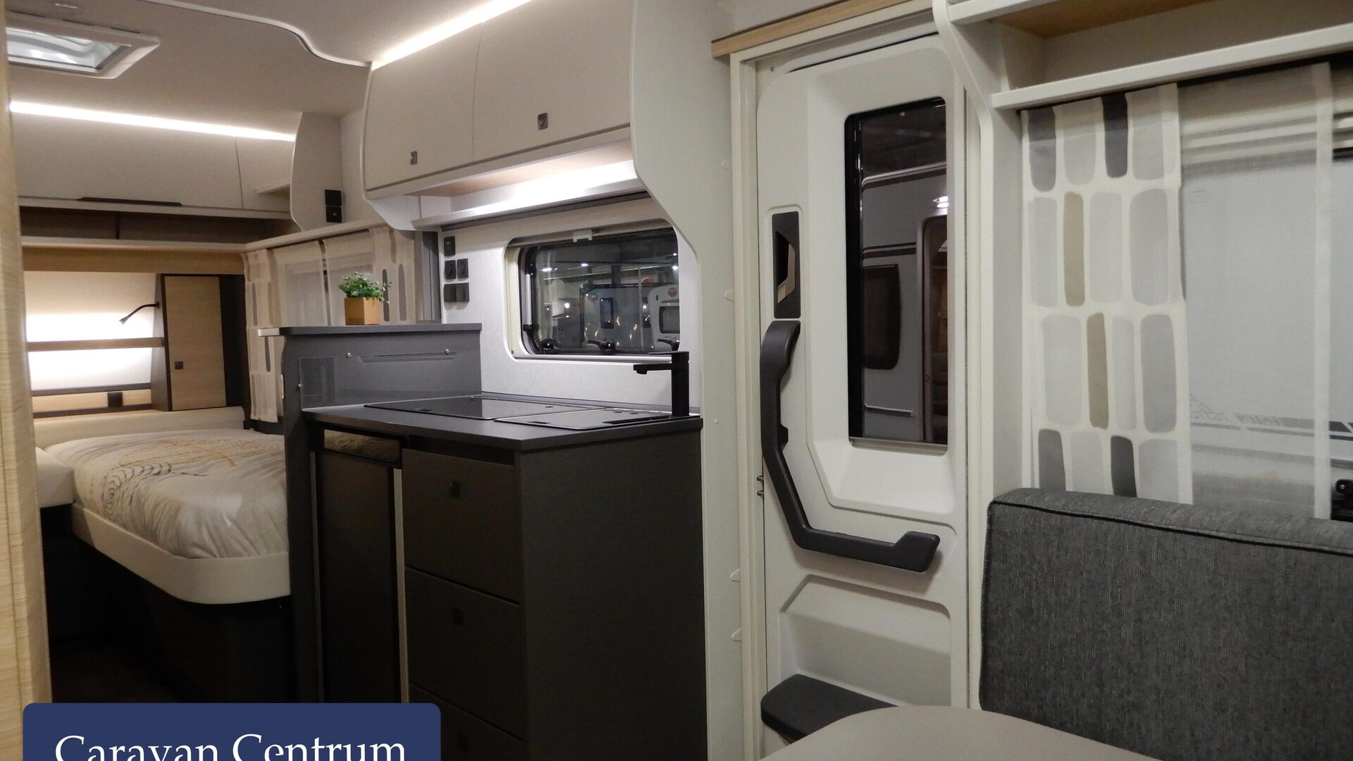 999599022be4328b68baa6b87fb00d5bcfe387f24fec4d62439795704a638626