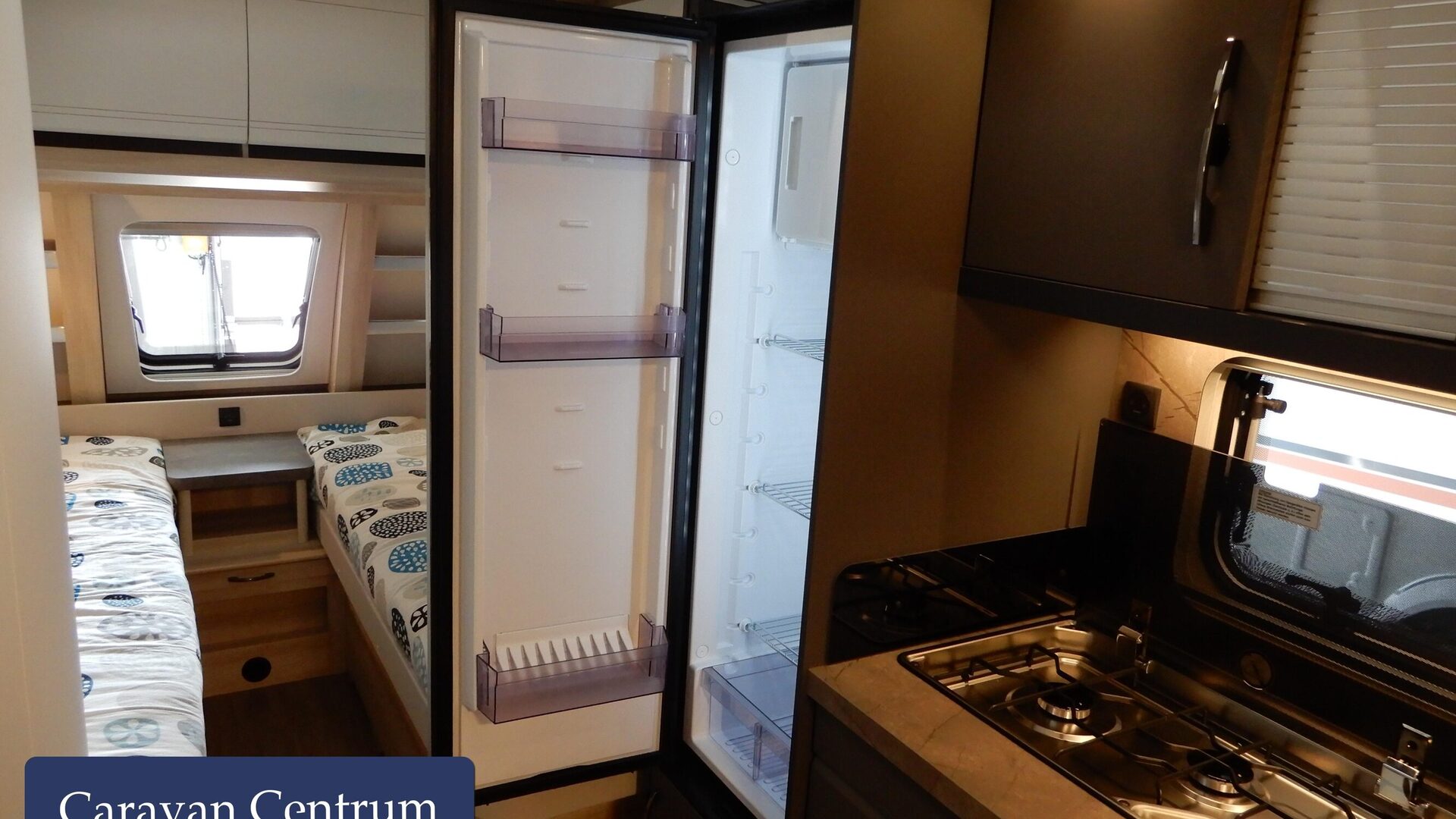 f8e621e780d1a87a8b8ed54cd6129e586cd9f1ec7082e2e384411e428a587552