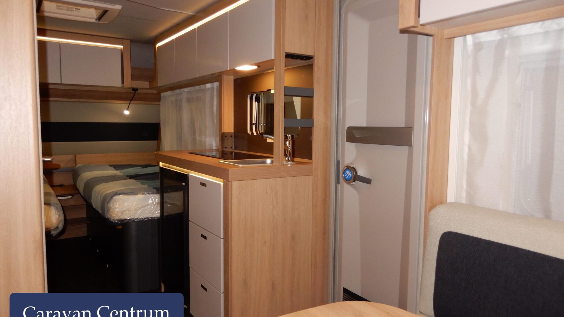 687f285d3cfddcd87659618540b3060b8e1795ba10b1a102922d3f6a324ac43b