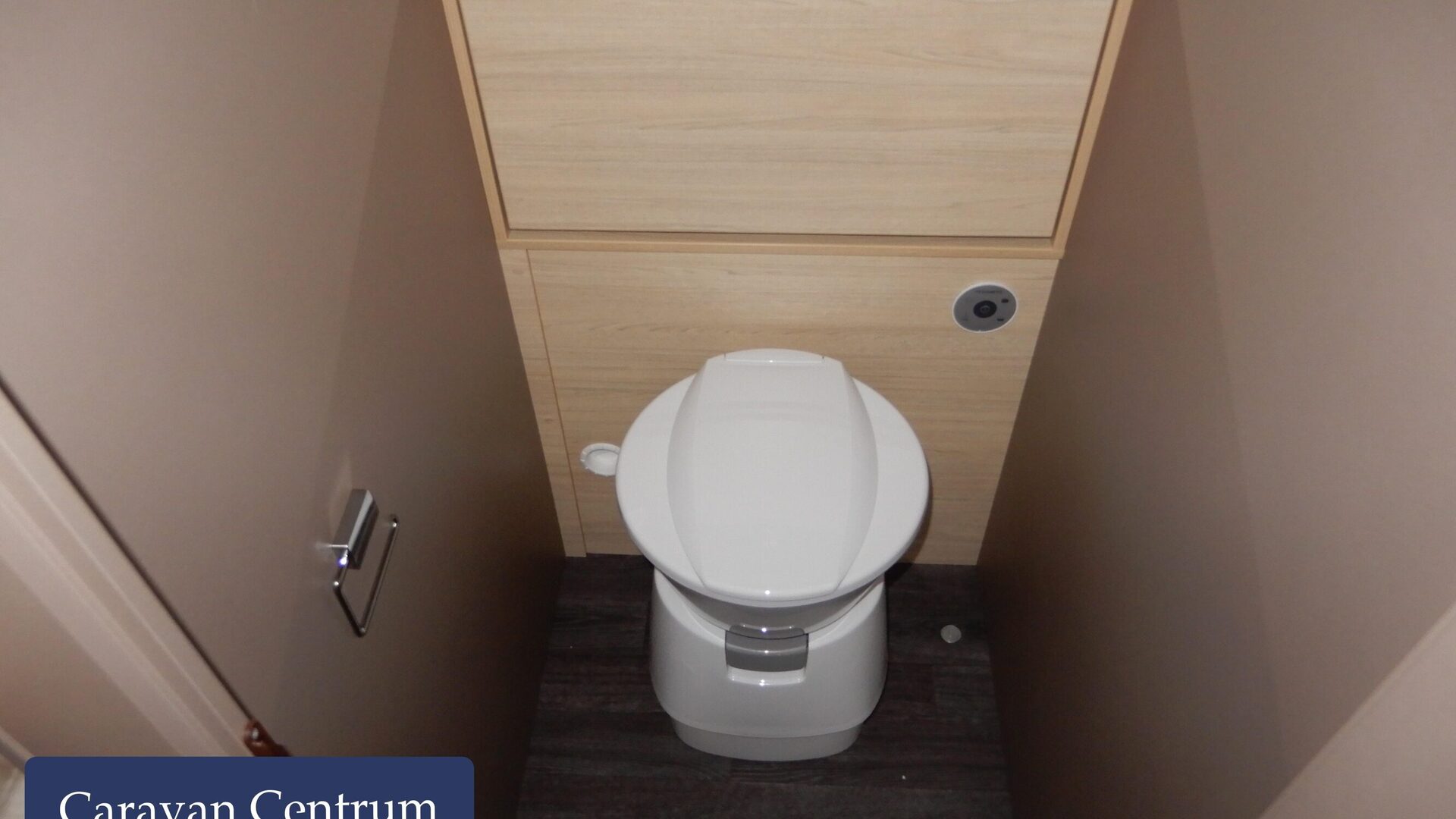 aa0807ed18d98f82813a28378d66a1d55373321db45d9d5a03cd32a9cfc5edab