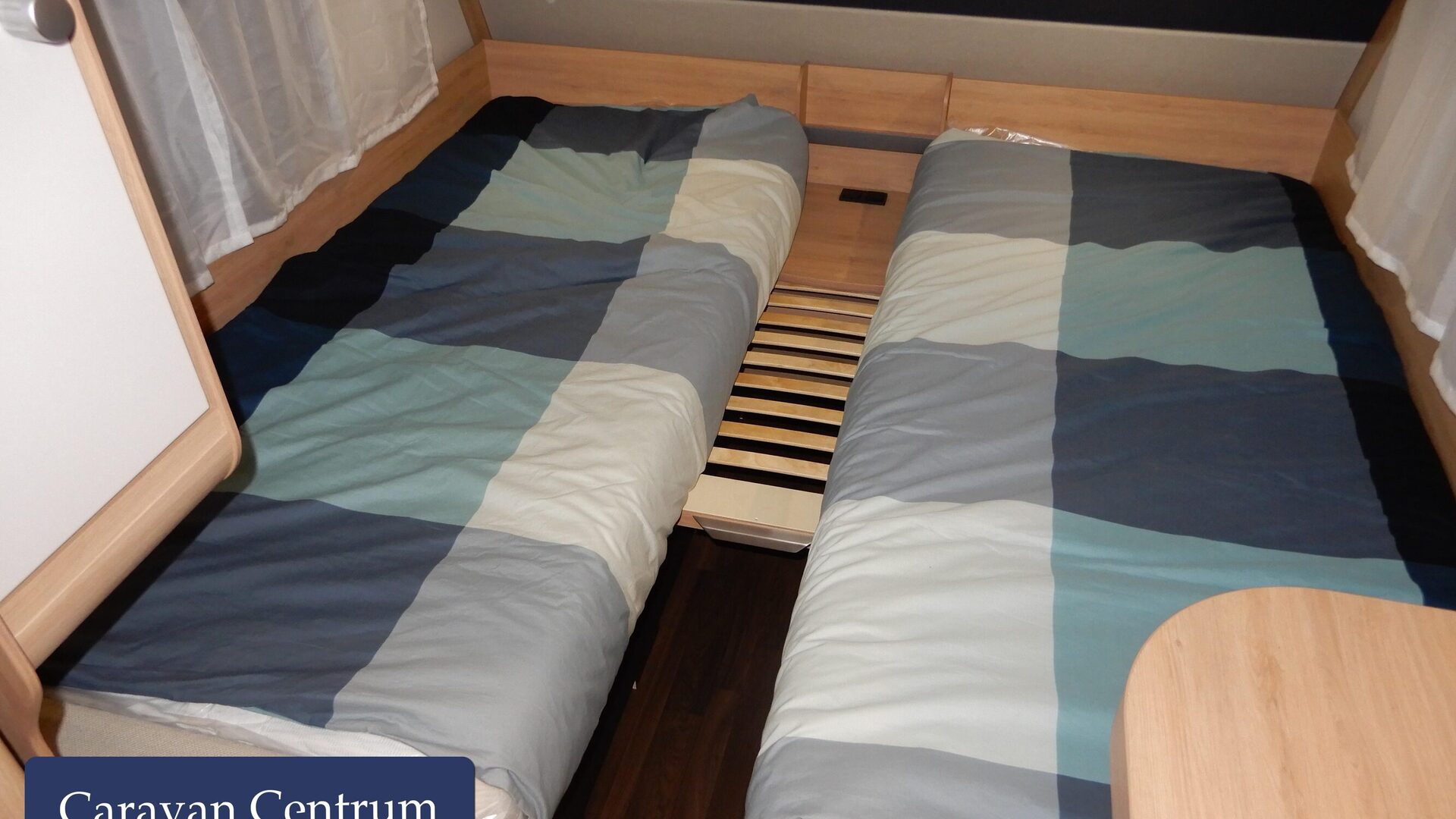 e06a359fc9576f368434200f369588ee8f6464fac03933e5a9f64eeec6390947