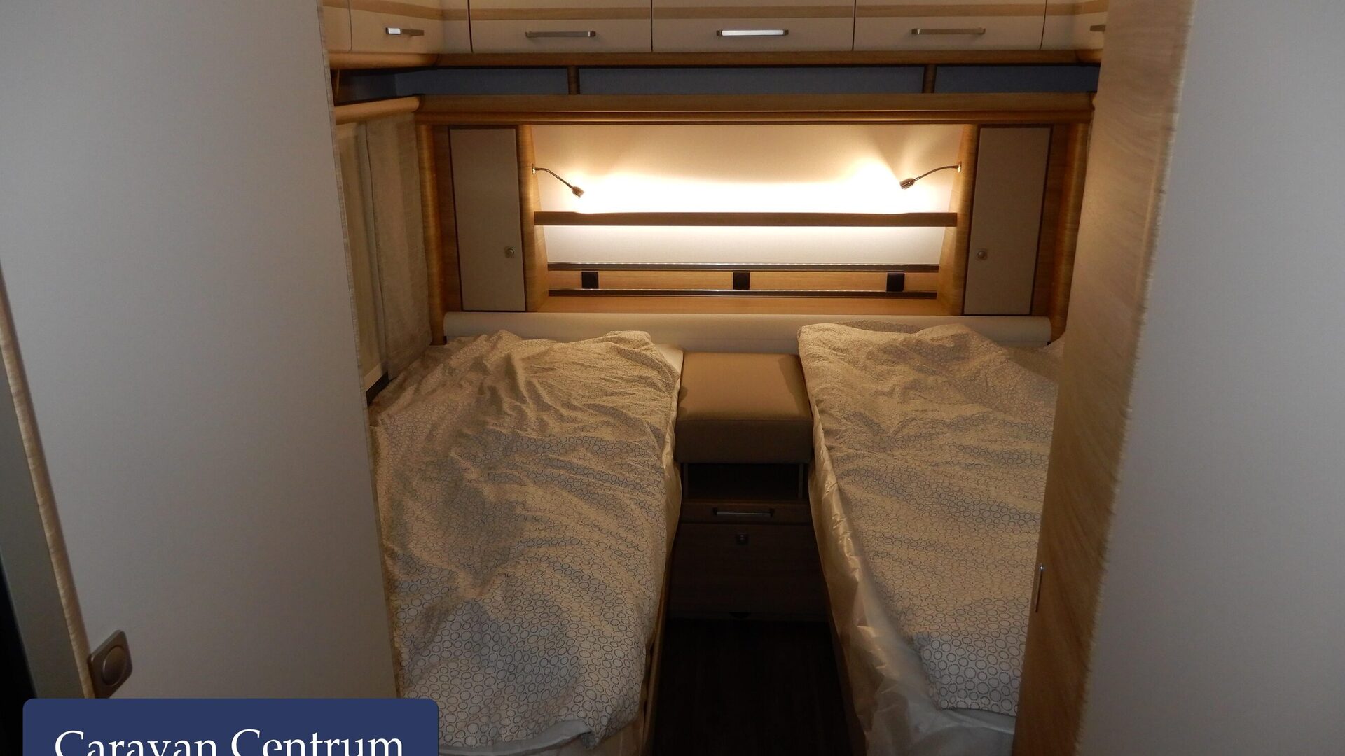 898403e68e5de6f40ee6374944f673e5e6af26ecc7d23ebe2bf9429c5369d6bd