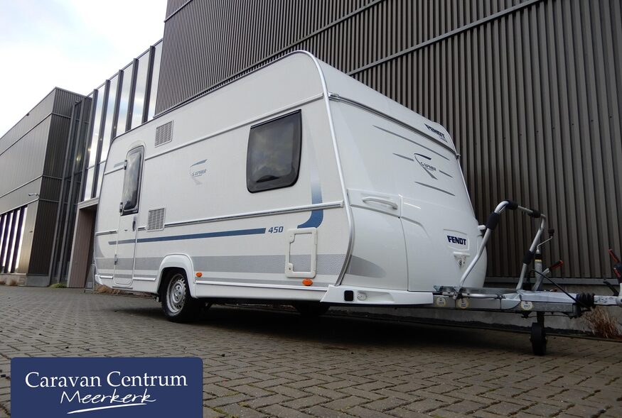 b9d23db32c2a5b700e080381943dfab82c7400f3fcca5547ec4913bba38f3881