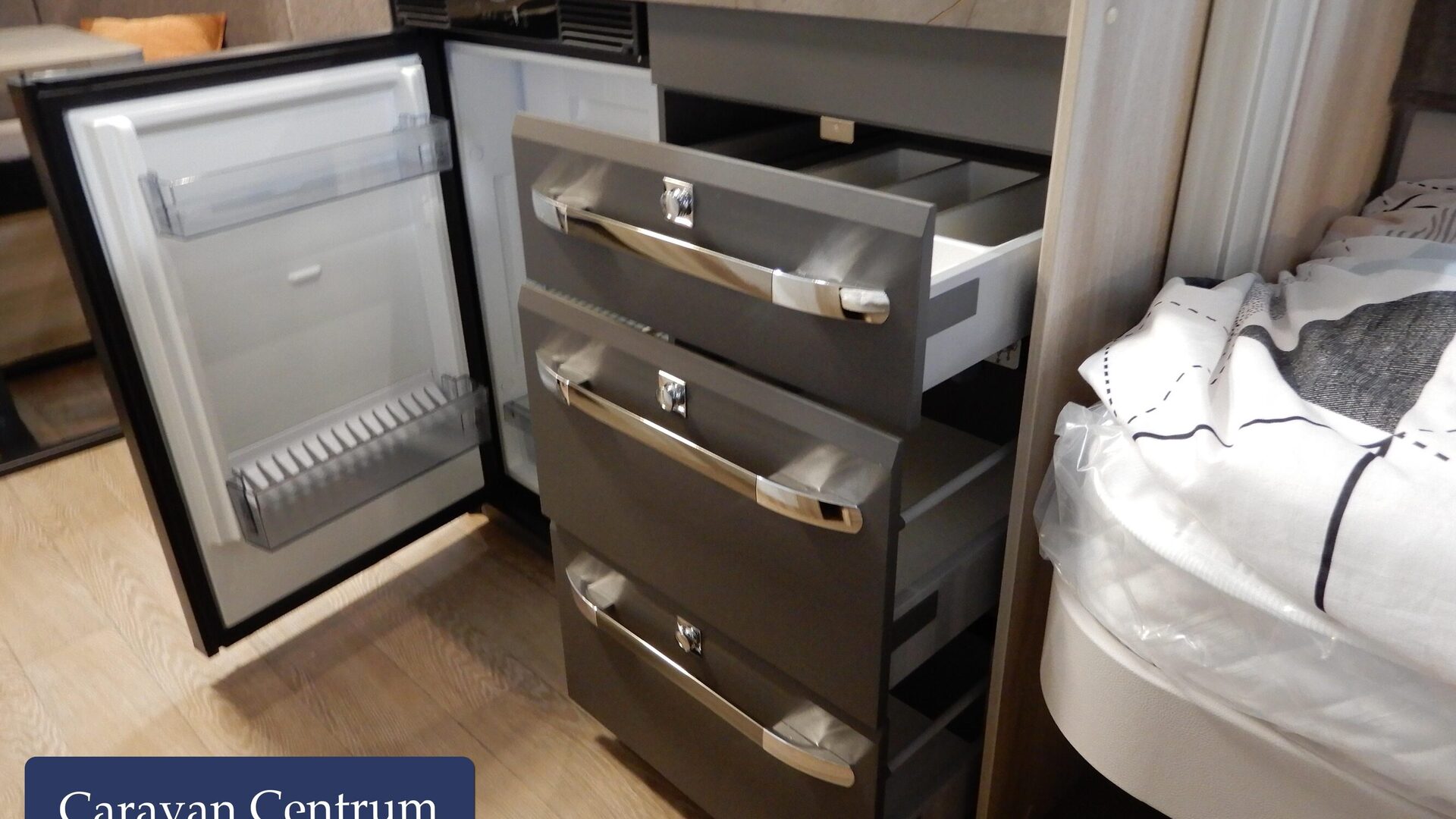 39c80a5e12fd9058b95a941a0bcbc037b14383e01b184fc6ee631a283a2db50a