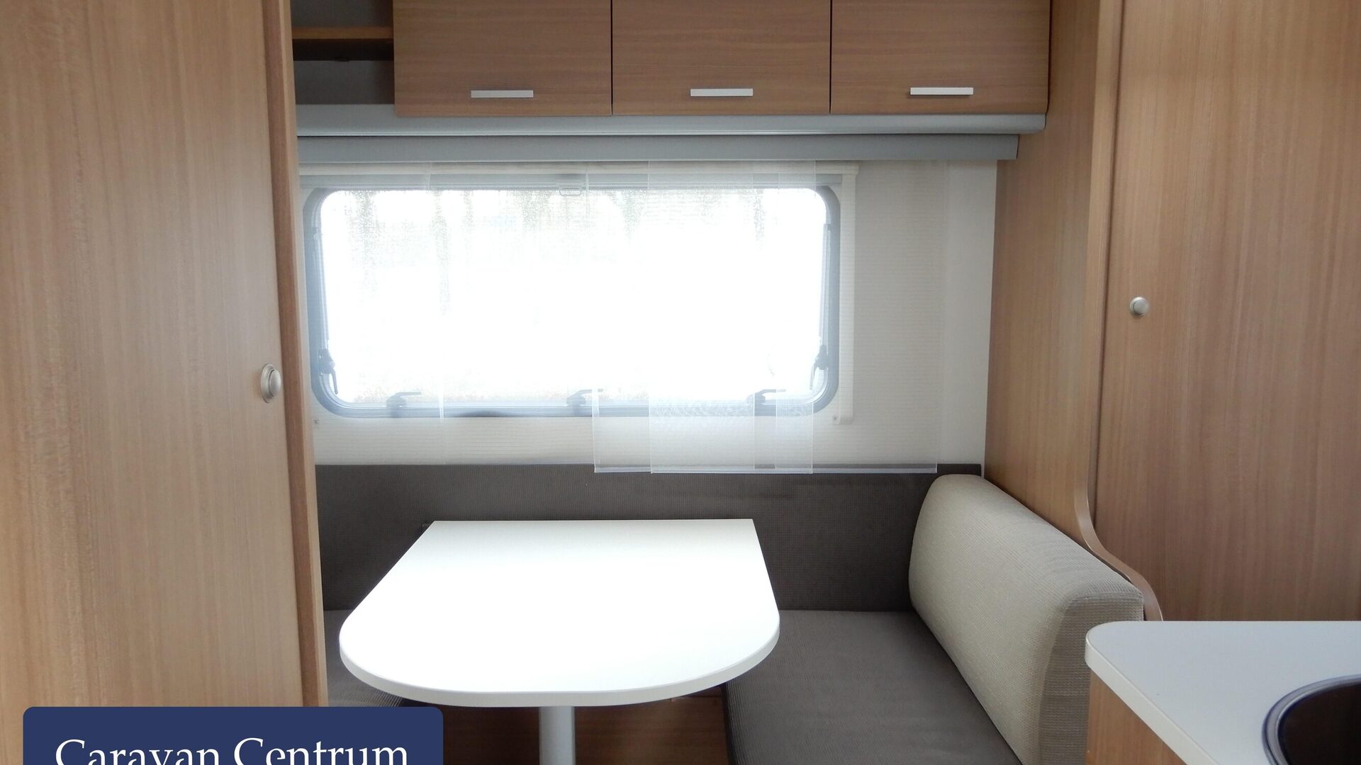 28bd67d15295cd383bc4463602ab06f9be64519b54afc834e1e5e3e1ca35f06e