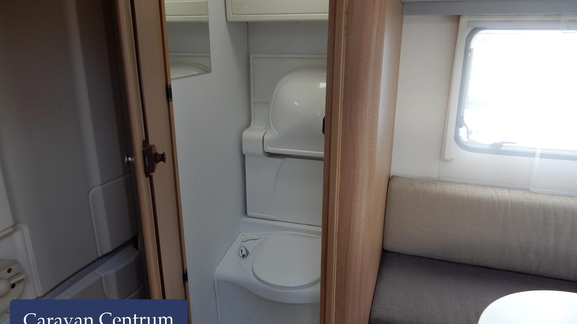 db5f8650a5116ad8be2de9abf4a12f1eda4a841b738f614497f4f8e87ec007f4