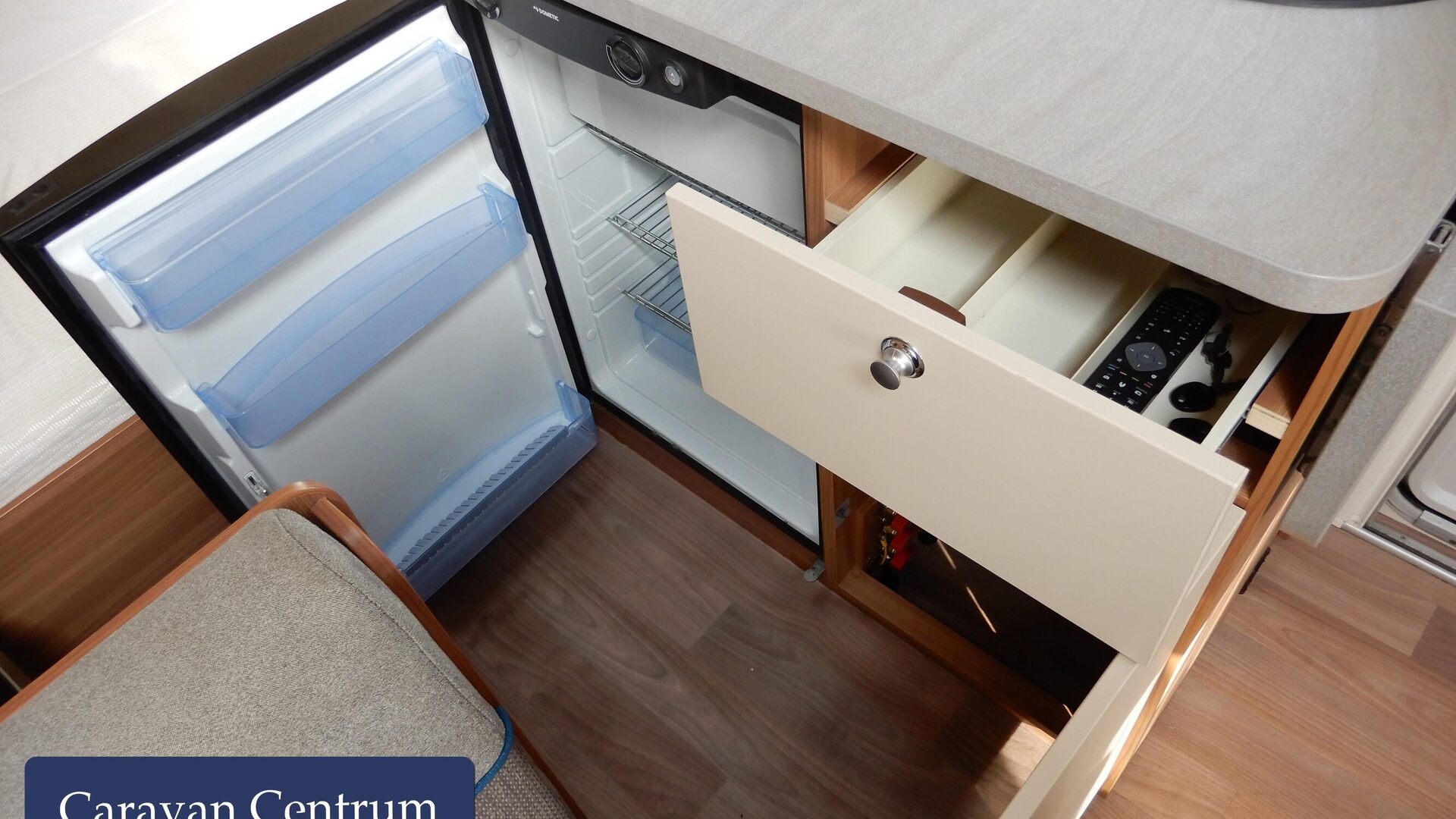 8d64e97f30c7133bc60cd4efd3ffd9cb02cfc9f278dfb3267609e88c6cbbd0d3