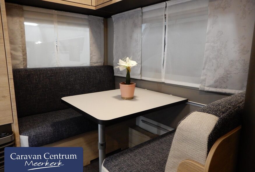 5f5f99053a60891efefd1c7021bf45706e954d49b5817a13f33e00b95e88ccde