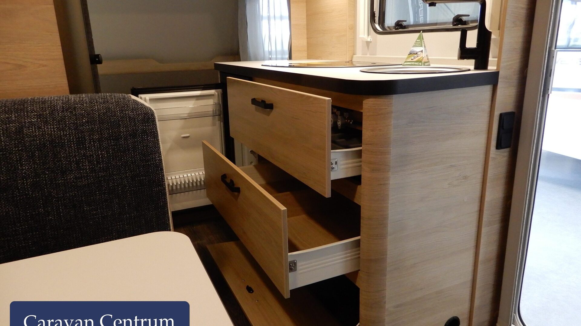 37f054d6ee0ec297d951b873ee1e1e713402b4ce545c3f03b3c8915d6abbd862