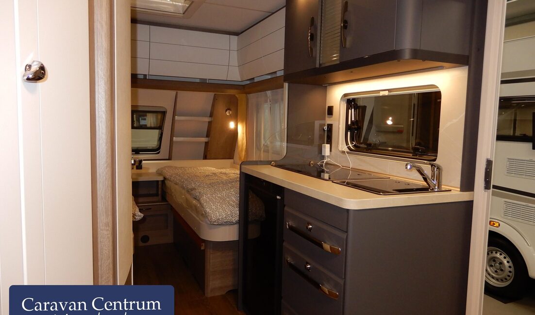 a204a907e68d9d59c80cd2416e1000c3ece8ab0f7ce7cc8ea7b2cac6620a83f1