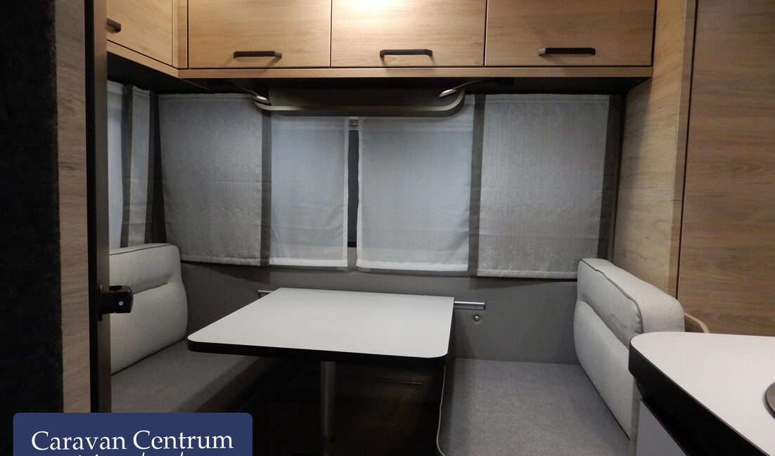 52a9c9f5f4c5b58f795e33db293f61bc8a6239fd9fef425ef1909b326fdbf9fb