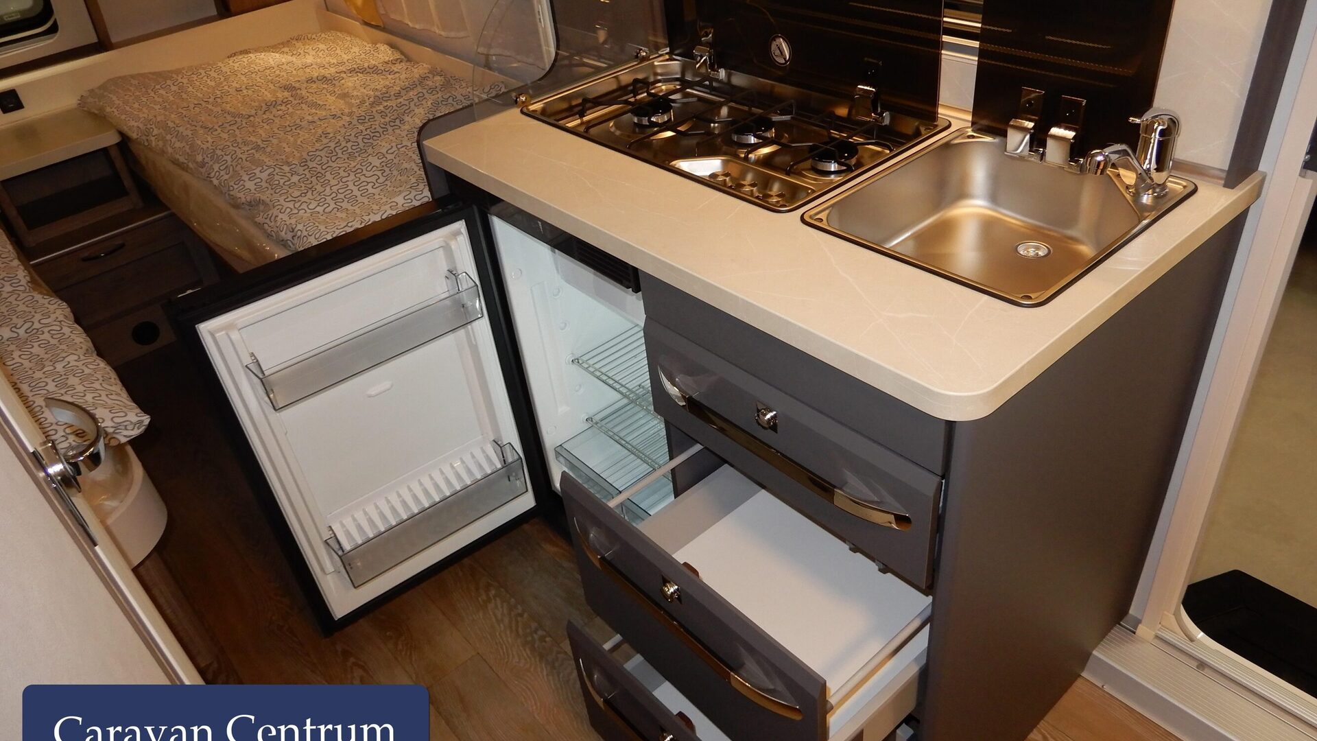 f69331f7f56675b850b353566930a698c51a4fb20224e05cd5de76c346b6491f