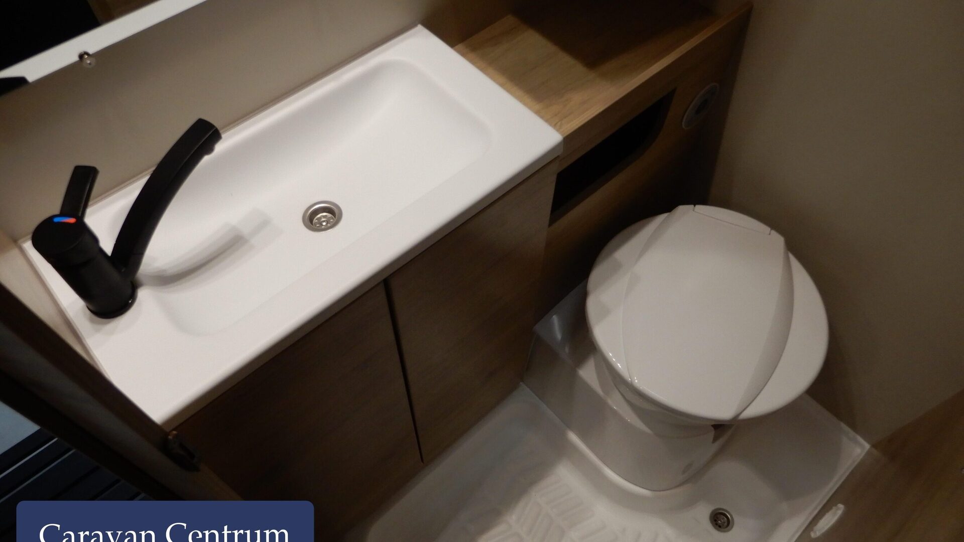 25d710ae01f7d01750b79758c547f7ccbfd0a7c6c7247b74ac10f3faab8445fa