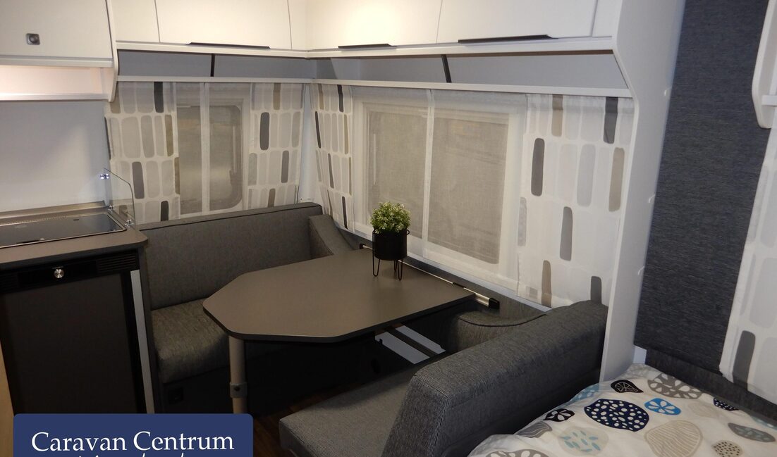 a0f18d60a32e8d1bb06968219830028c433fa6bfae535f9c58314c7d4e3a58fd