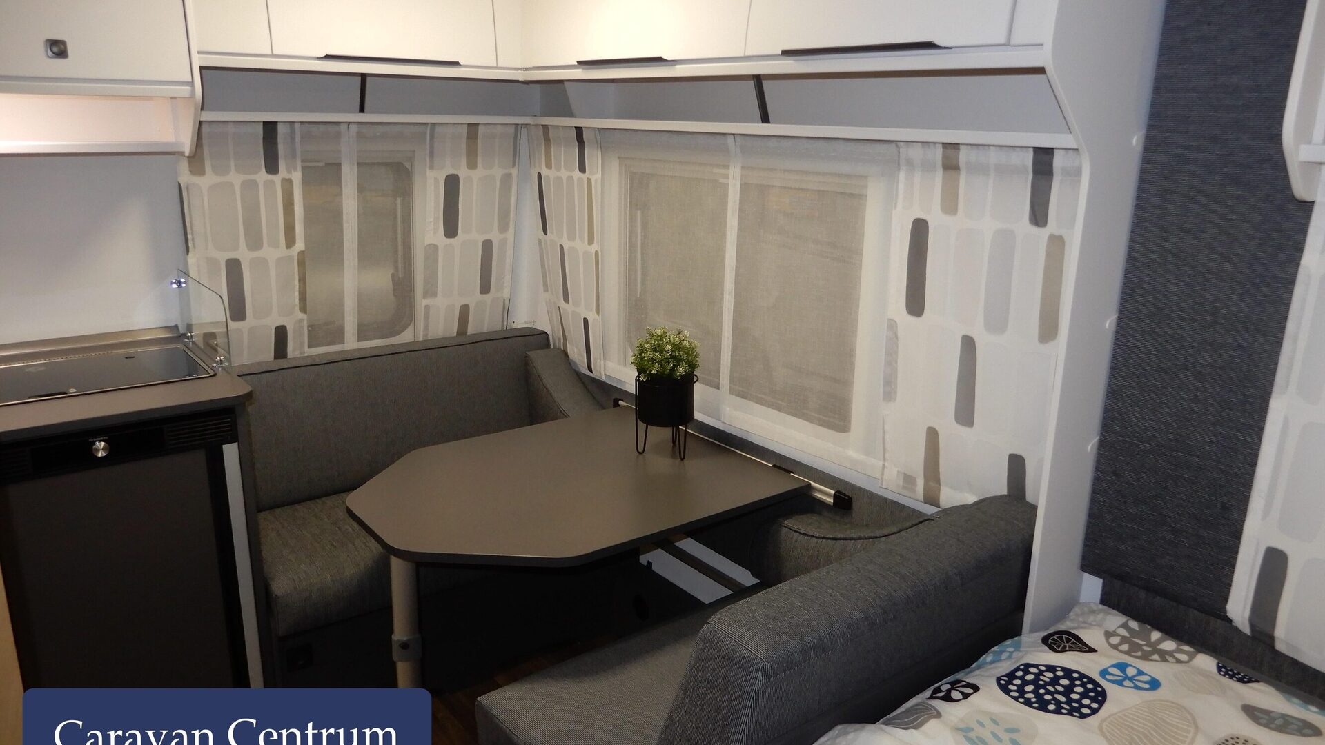 a0f18d60a32e8d1bb06968219830028c433fa6bfae535f9c58314c7d4e3a58fd