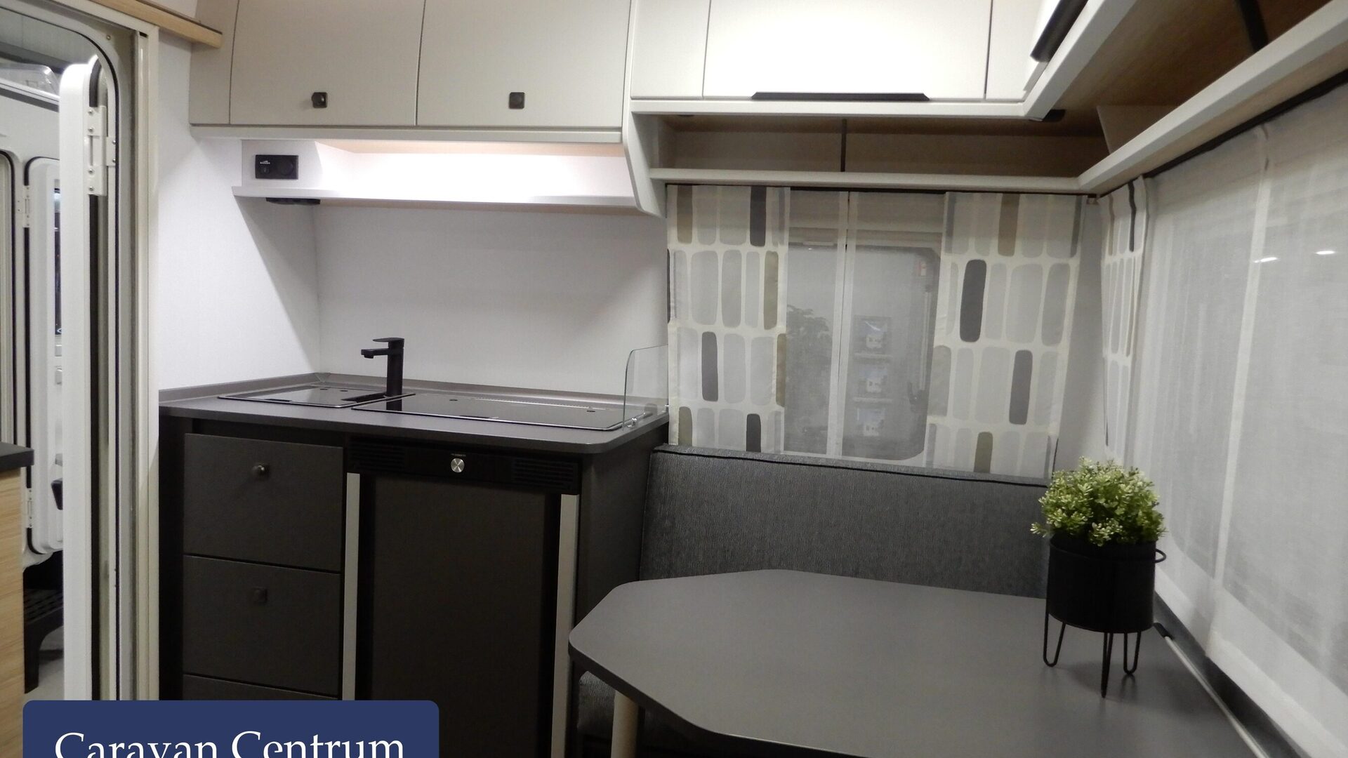 0f3240cd3553a6382e64d9ab1fd007c8f23cc2595d1d5f25b68e1c0257f804fc