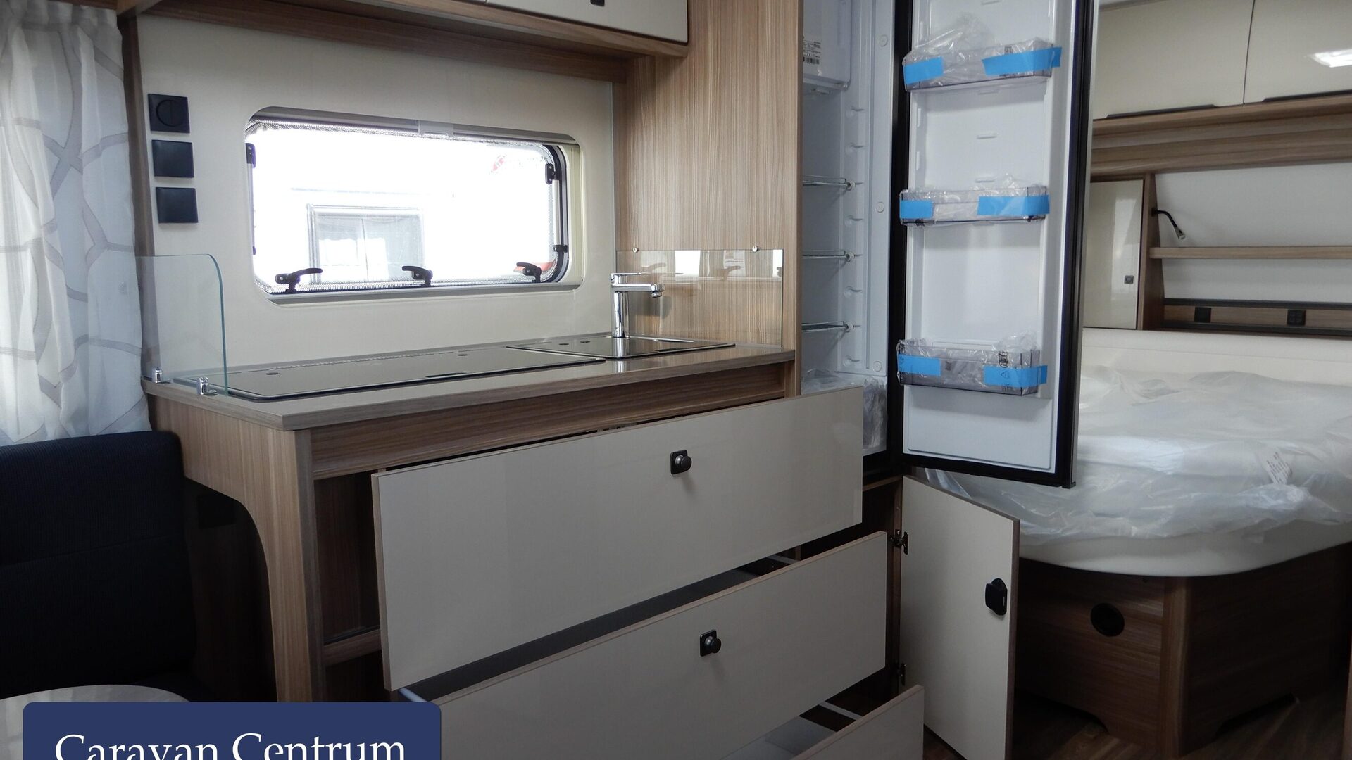 a44ae1d72d2e6058dd2ca4ef5298550143c975cfe76c93644251459d659b1330