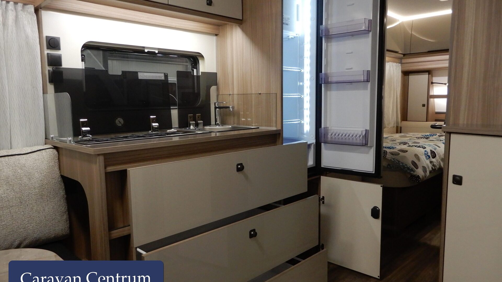 c9e1ec697da7e049a7b5c45d16d270bf7d7bd302169e65de480841db7356738e