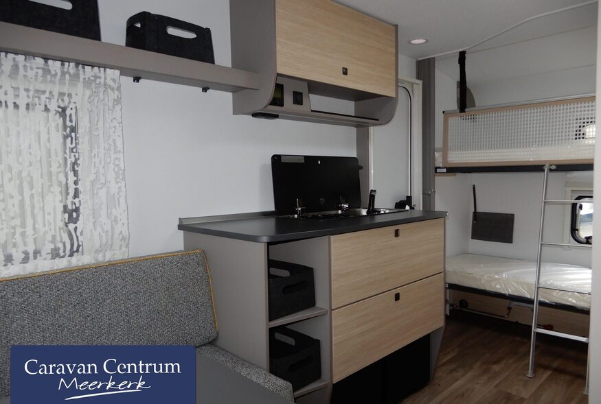 f1e8a0c562ac95a9361bae3055d9a56d8bf0cf7cd687fb311f1fe00e2e7d9af0