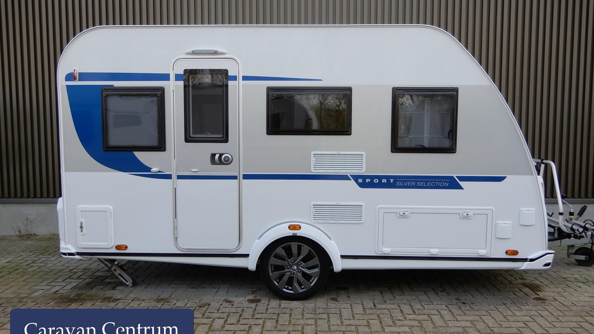 3d6a0e7bb8025468b2929fb7578f170cc31155ef92d8e0cfd830bb9a59eb43be