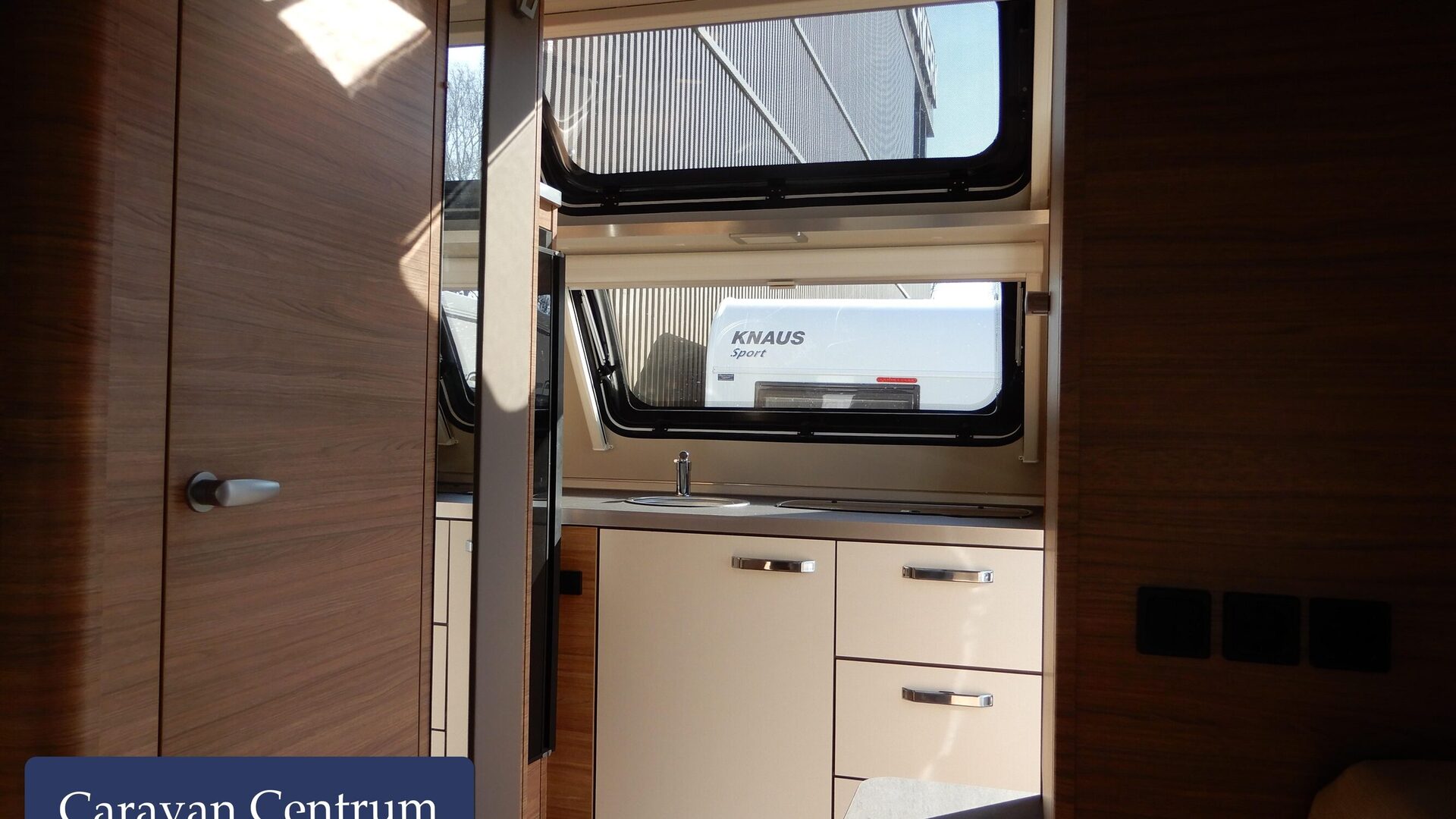 d9c80b2a73f57eef452eee5594eabbba7c0d879df181c4f059a854d227e5f42e