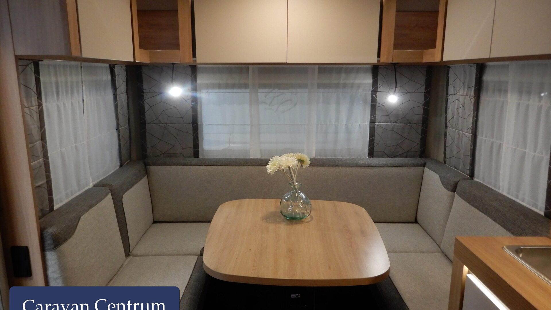 ceae18b57bd1ca4662e453f671a1fd12a7fa9863a9060eb3562055b30c0bdb80