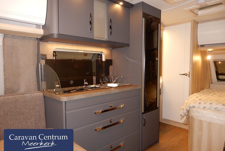 915e4e89df621ca29c9eb331dac72a63f3f7bdad482391e977bb1f06fa9c77e0