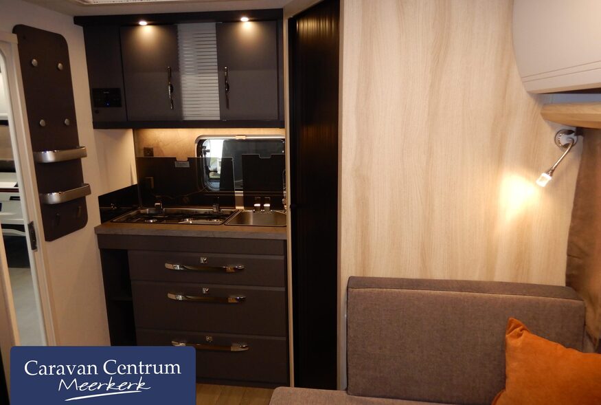 8b38b3907e96ca3c94c0eabb636977a3c942363b0344b48f1d0a1e840781d62f