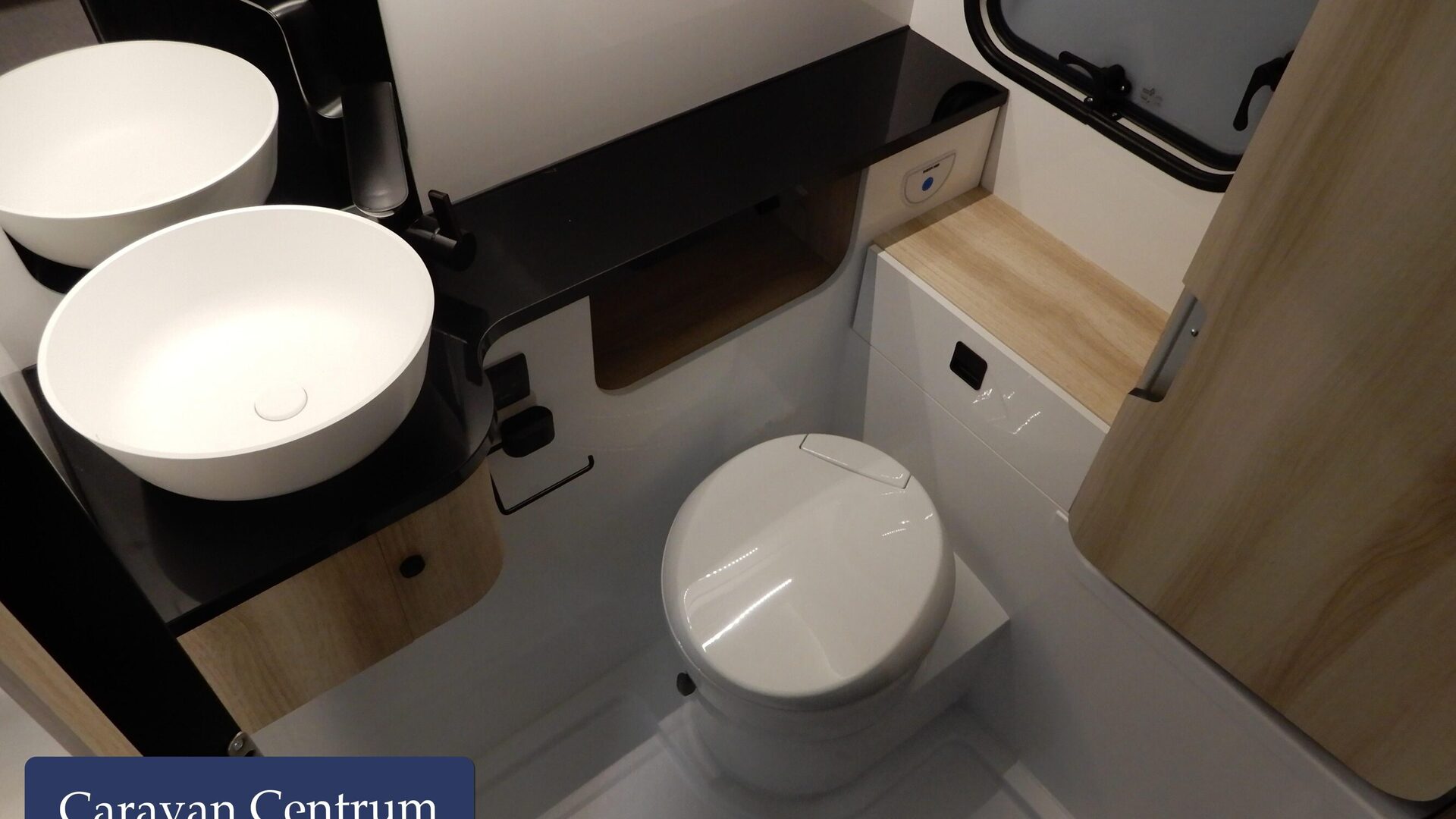 374c09b556d73bbb9ed5a3787abb9ab1193143eb2fb4ff48d7625925f5e66d9f