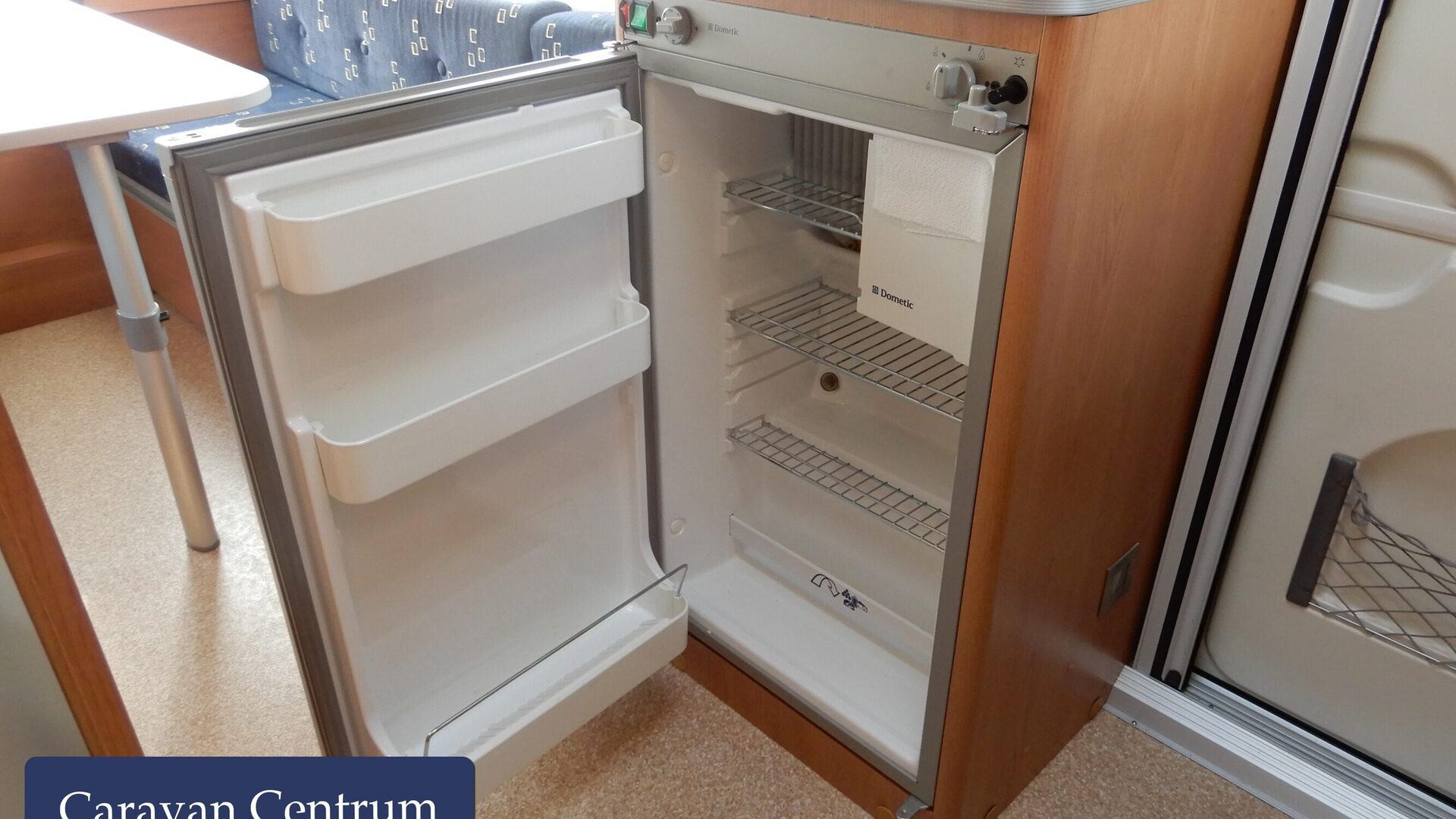 b2e6057fbfc79a5692378a0cd2663dcd1560e81a82c70e5a7b687de6b253368d